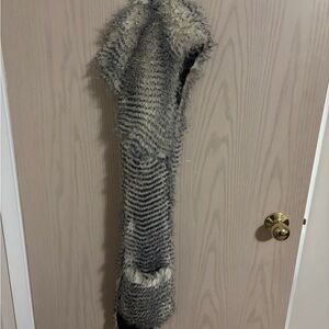 Faux Fur Striped hood with pockets